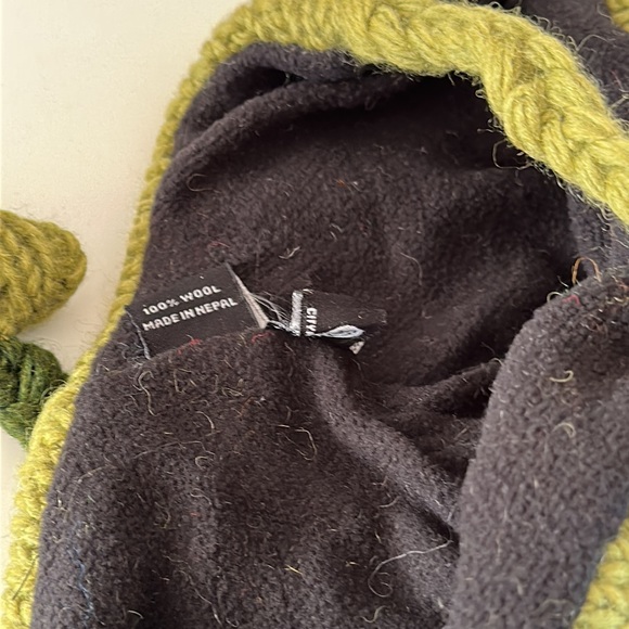 Wool hat - Picture 4 of 4